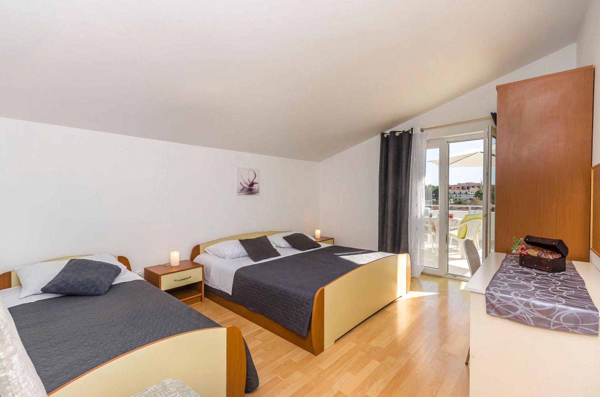 Apartments Manda Vodice Exterior foto
